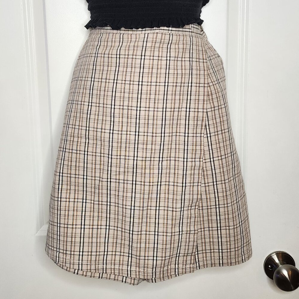 White Stag light academia beige black white plaid skort size 10